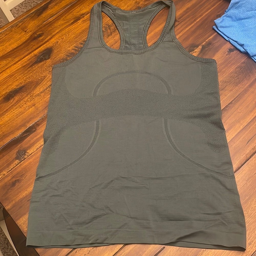 Swiftly racerback size 8